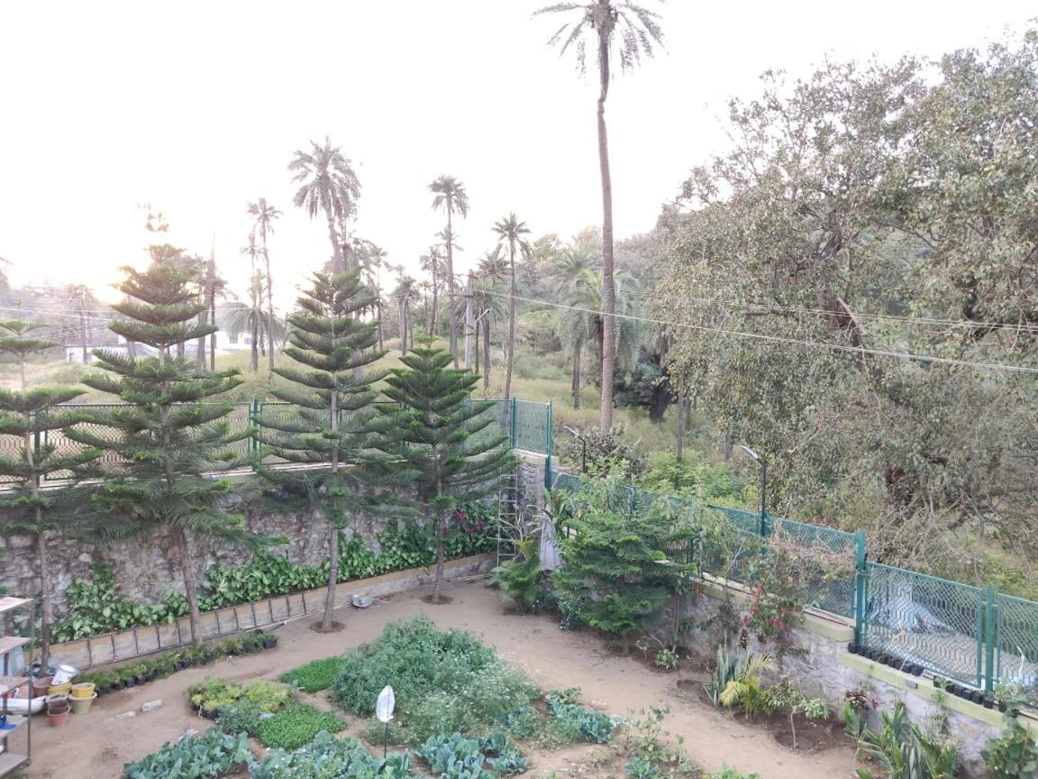 Hari Niwas - A Boutique Garden Resort Mount Abu Exterior photo