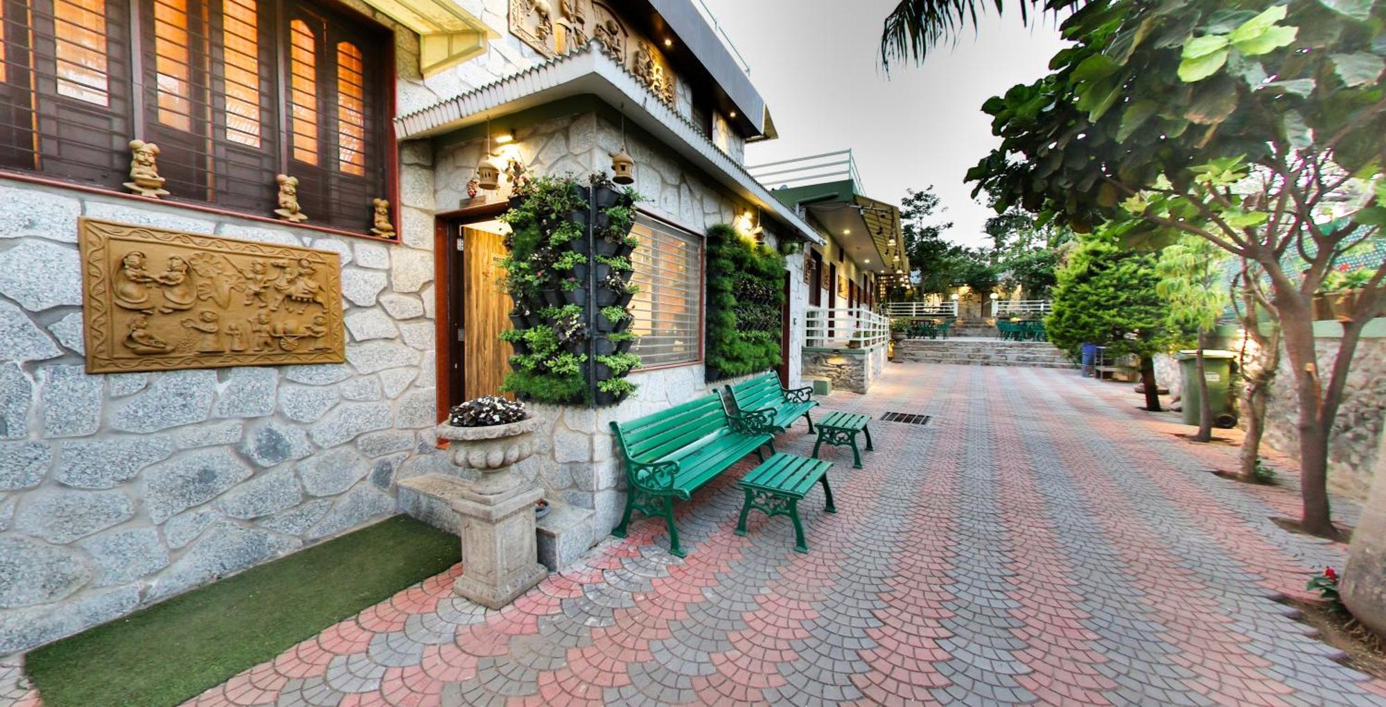 Hari Niwas - A Boutique Garden Resort Mount Abu Exterior photo
